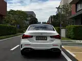 صورة 8 - Mercedes-Benz A-Class