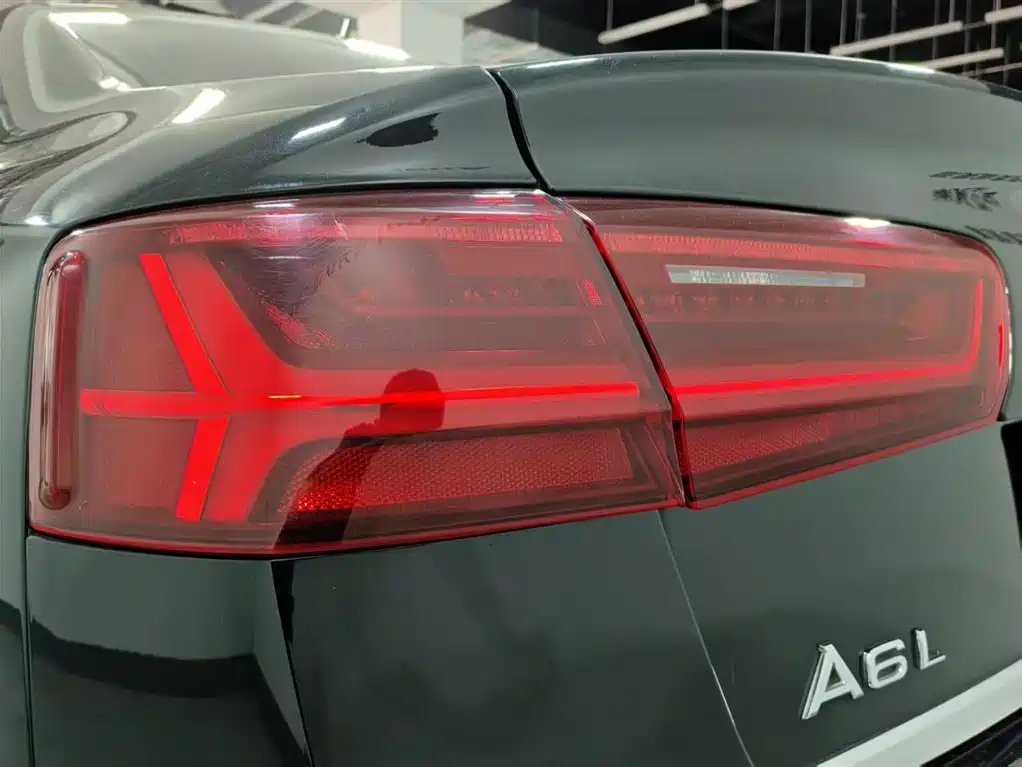 Audi A6L 2018 Model 35 TFSI Collector's Edition фото 14