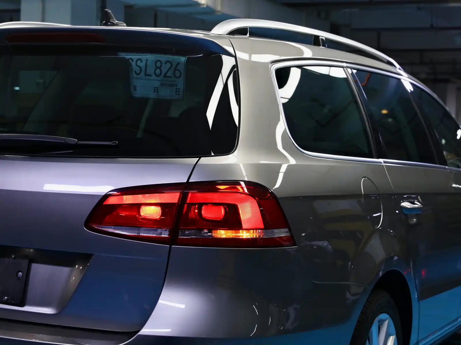 صورة 5 - Volkswagen Magotan (Import)