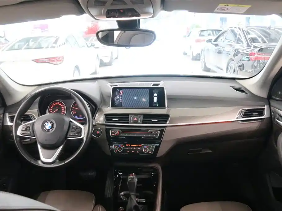 BMW X1 New Energy 2018 xDrive25Le Luxury Model фото 5
