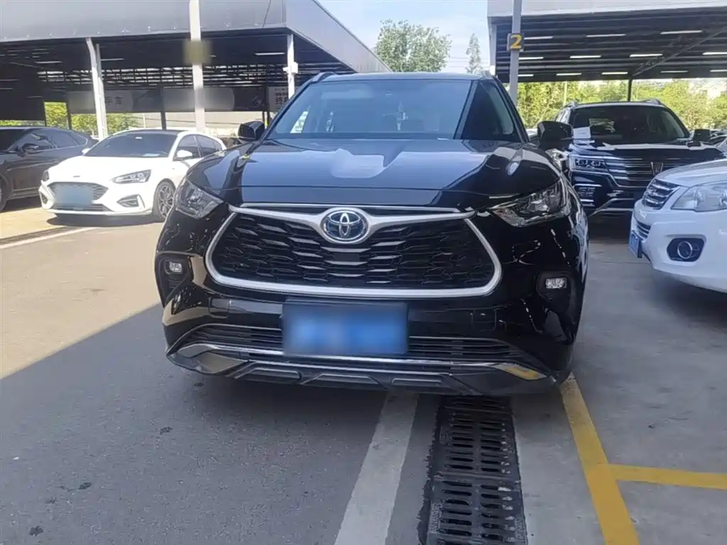 Toyota Highlander 2022 Dual Engine 2.5L AWD Elite 7-Seater фото 3