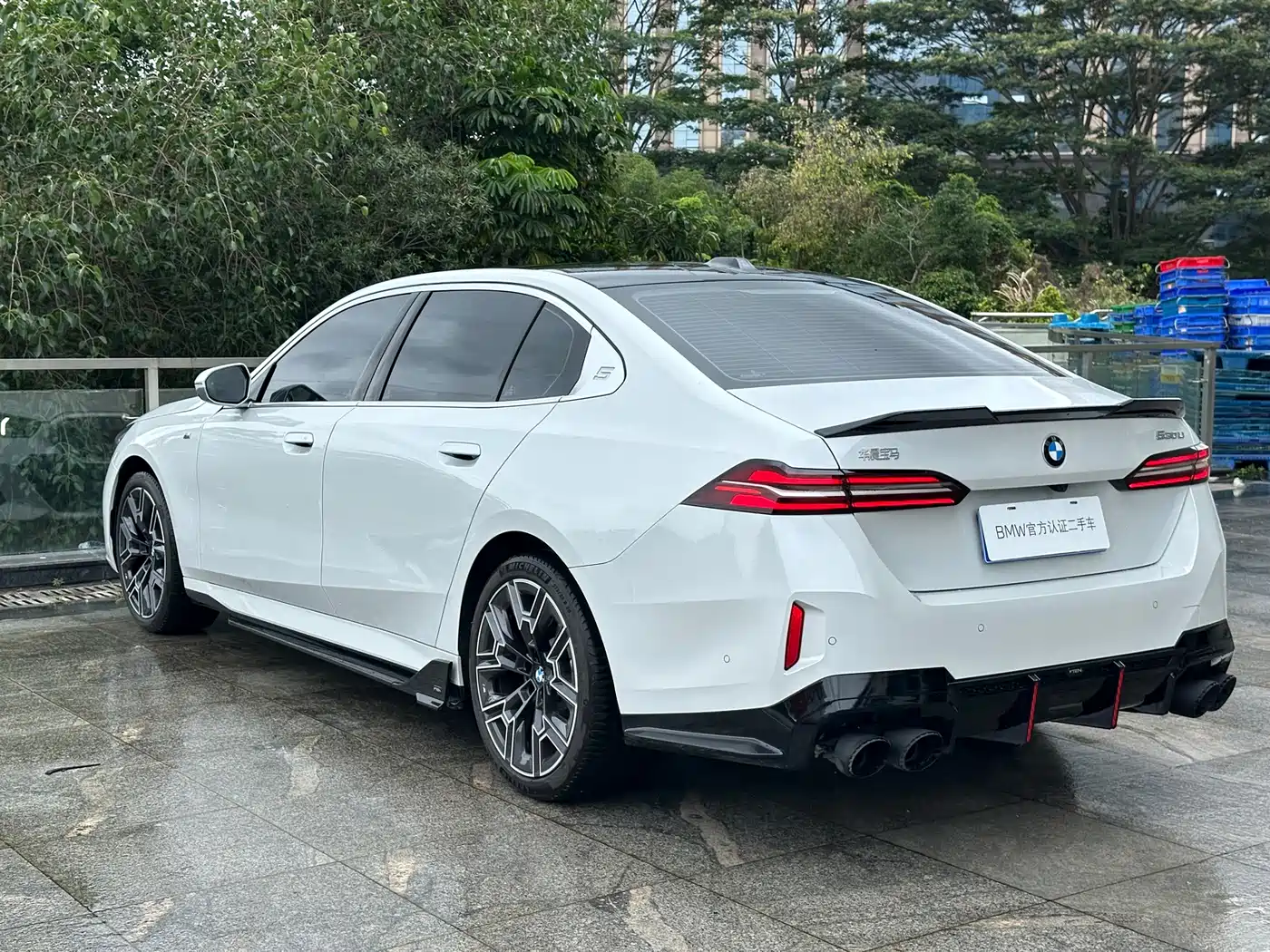 BMW 5-SERIES