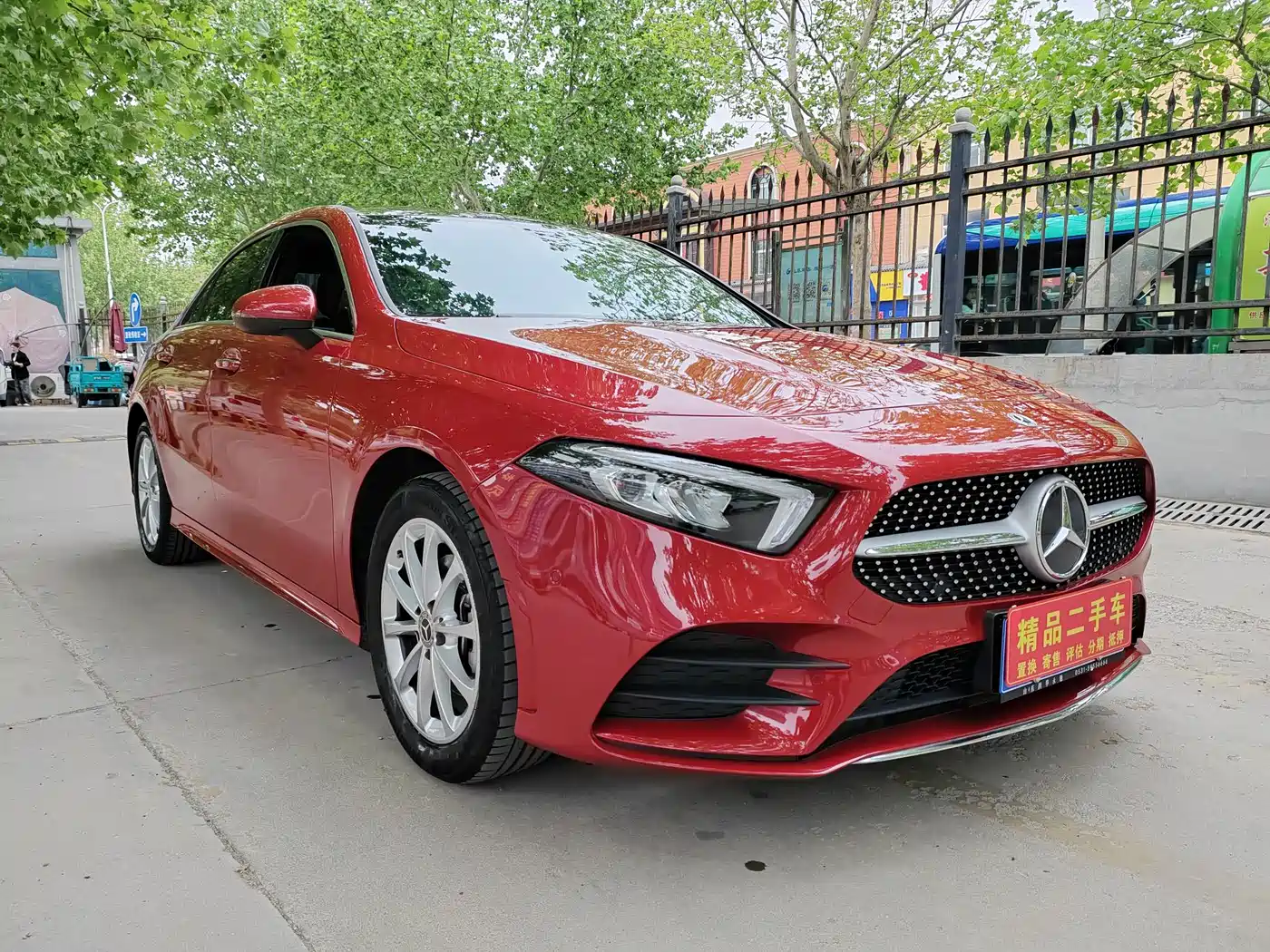 Mercedes-Benz A-Class 2022 A 200 L Sport Sedan Dynamic фото 3