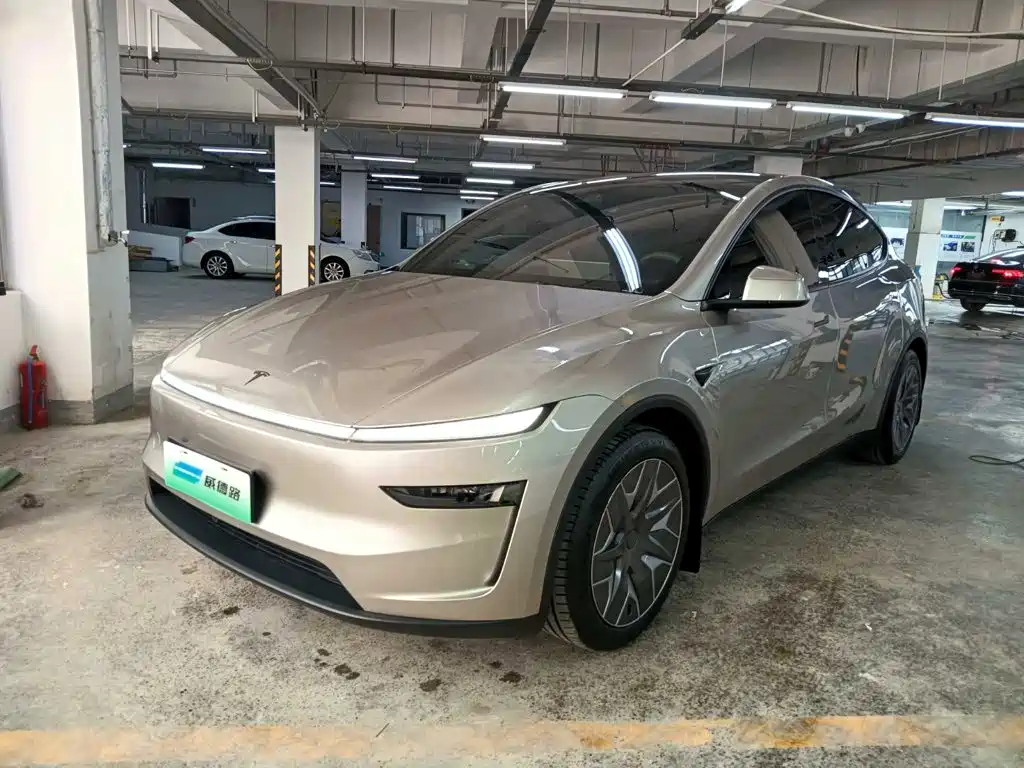 Tesla Model Y L 2025 2025 Facelift Long Range AWD