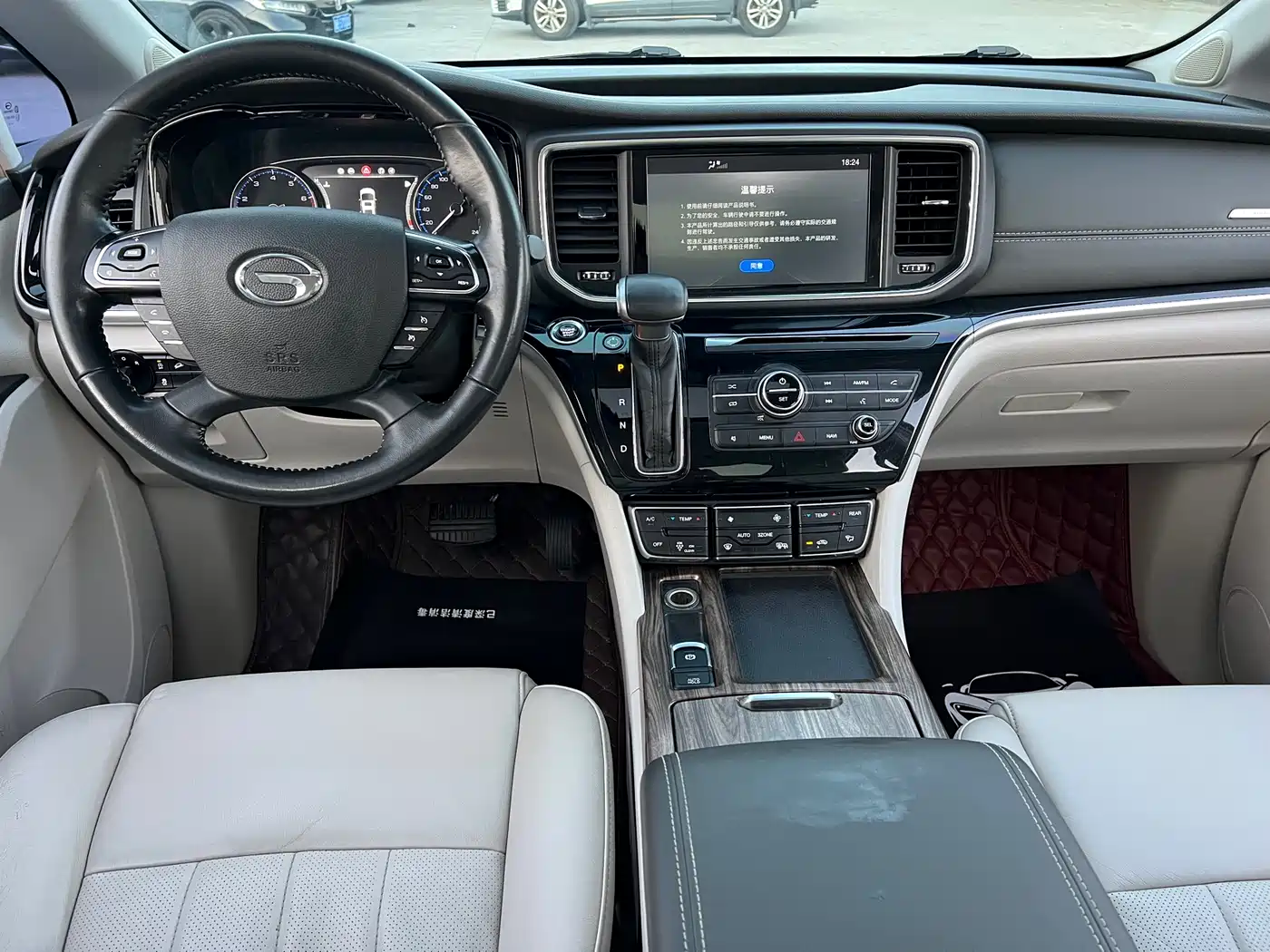 GAC Trumpchi Trumpchi M8 2018 320T Premium Edition фото 8