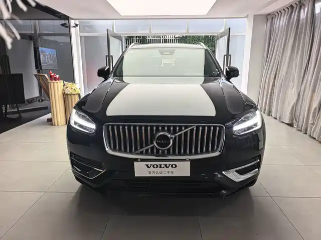 Volvo XC90 2024 B5 Smart Luxury 7-Seater — фото 2