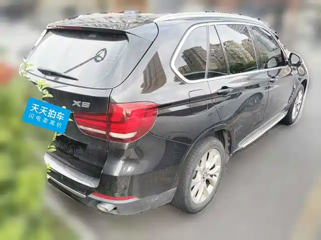 BMW X5 (Import) 2017 xDrive28i — фото 2