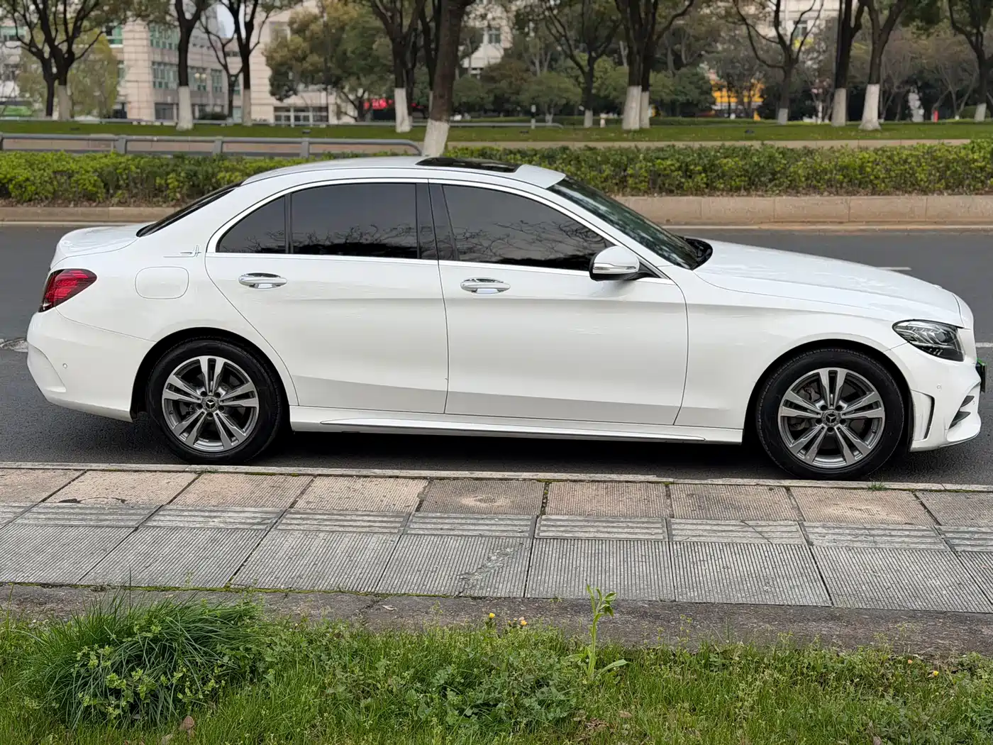 Mercedes-Benz C-Class 2020 Facelift C 200 L Fashion фото 4