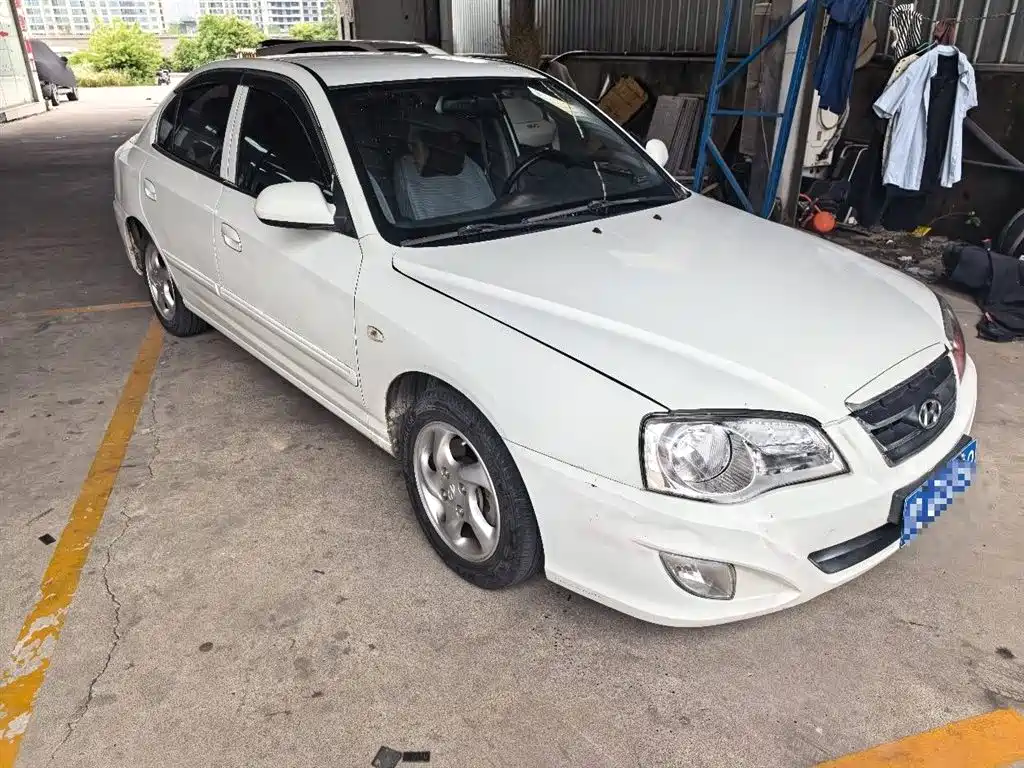 Hyundai Elantra 2011 1.6L Manual Comfort фото 2
