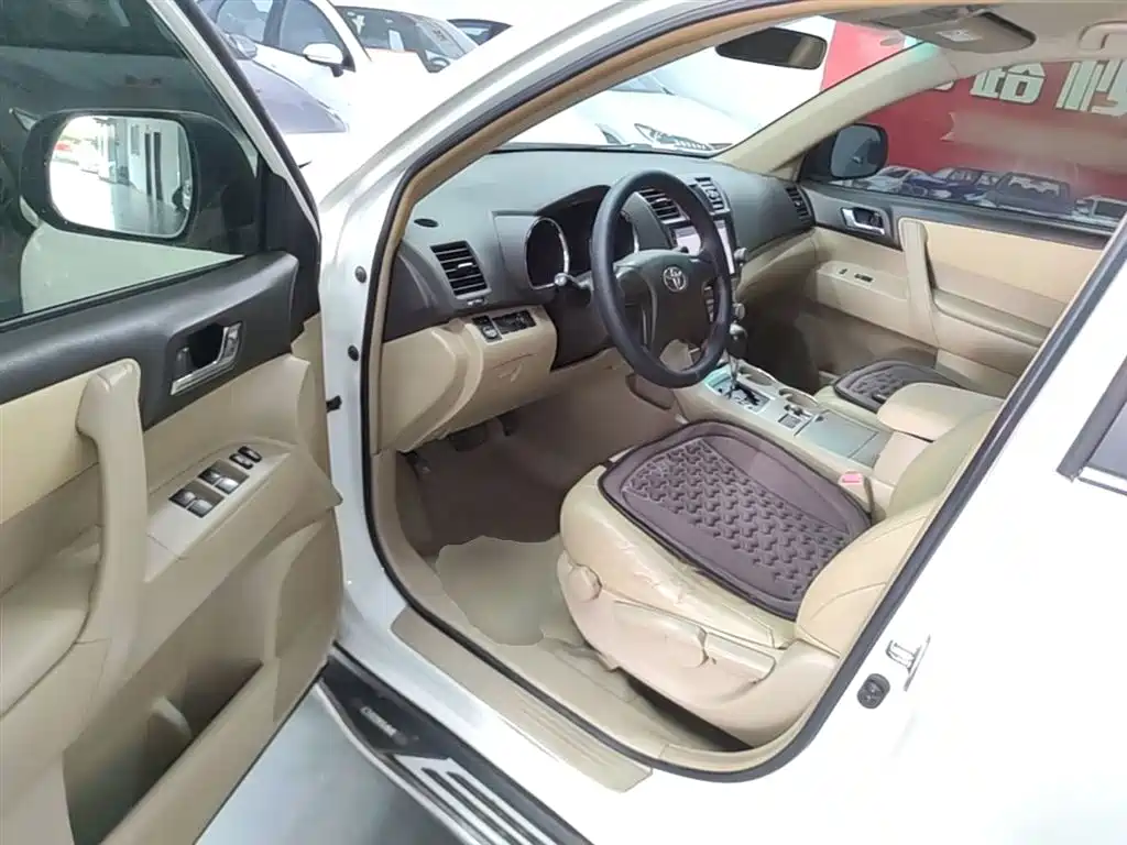 Toyota Highlander 2012 2.7L 2WD 5-seater Elite Edition фото 16