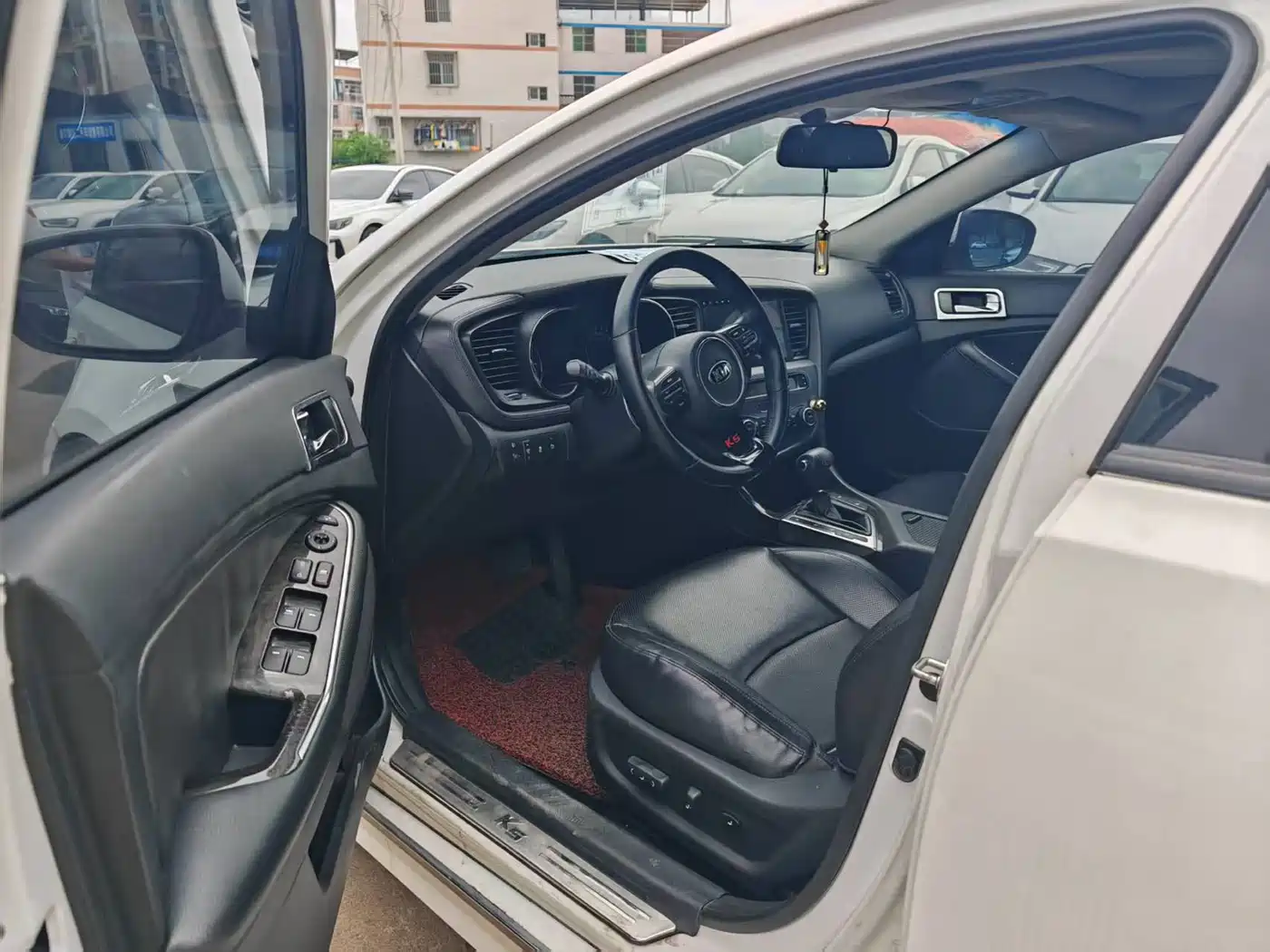 Kia K5 2014 2.0L Automatic LUXURY фото 4