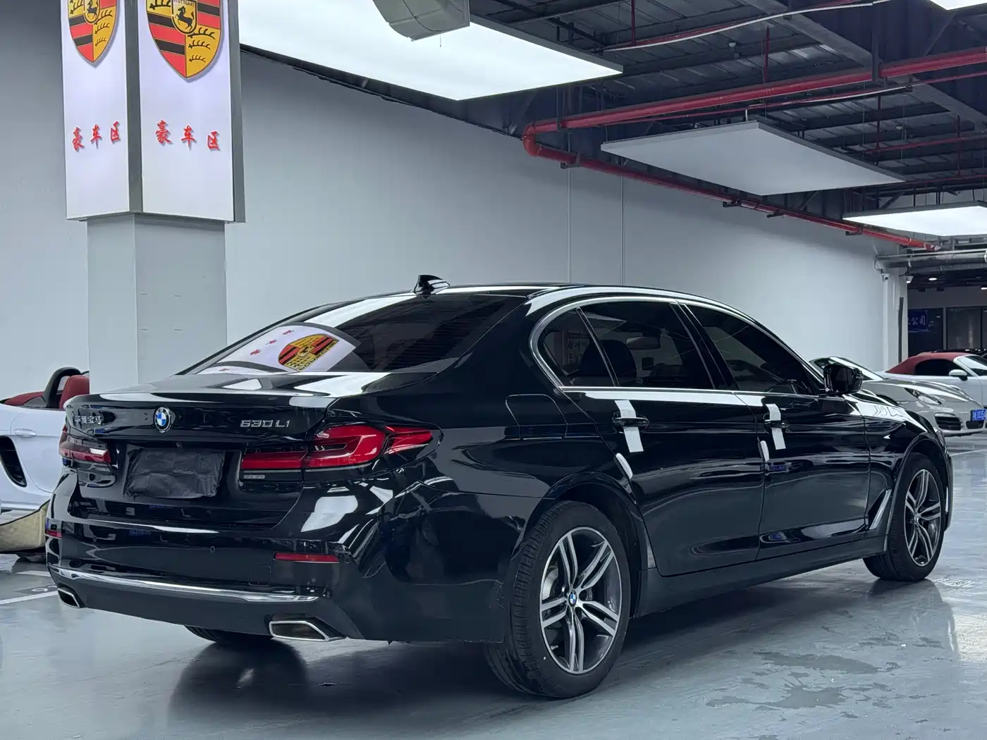 BMW 5 Series 2022 530Li Leading Luxury Package фото 19
