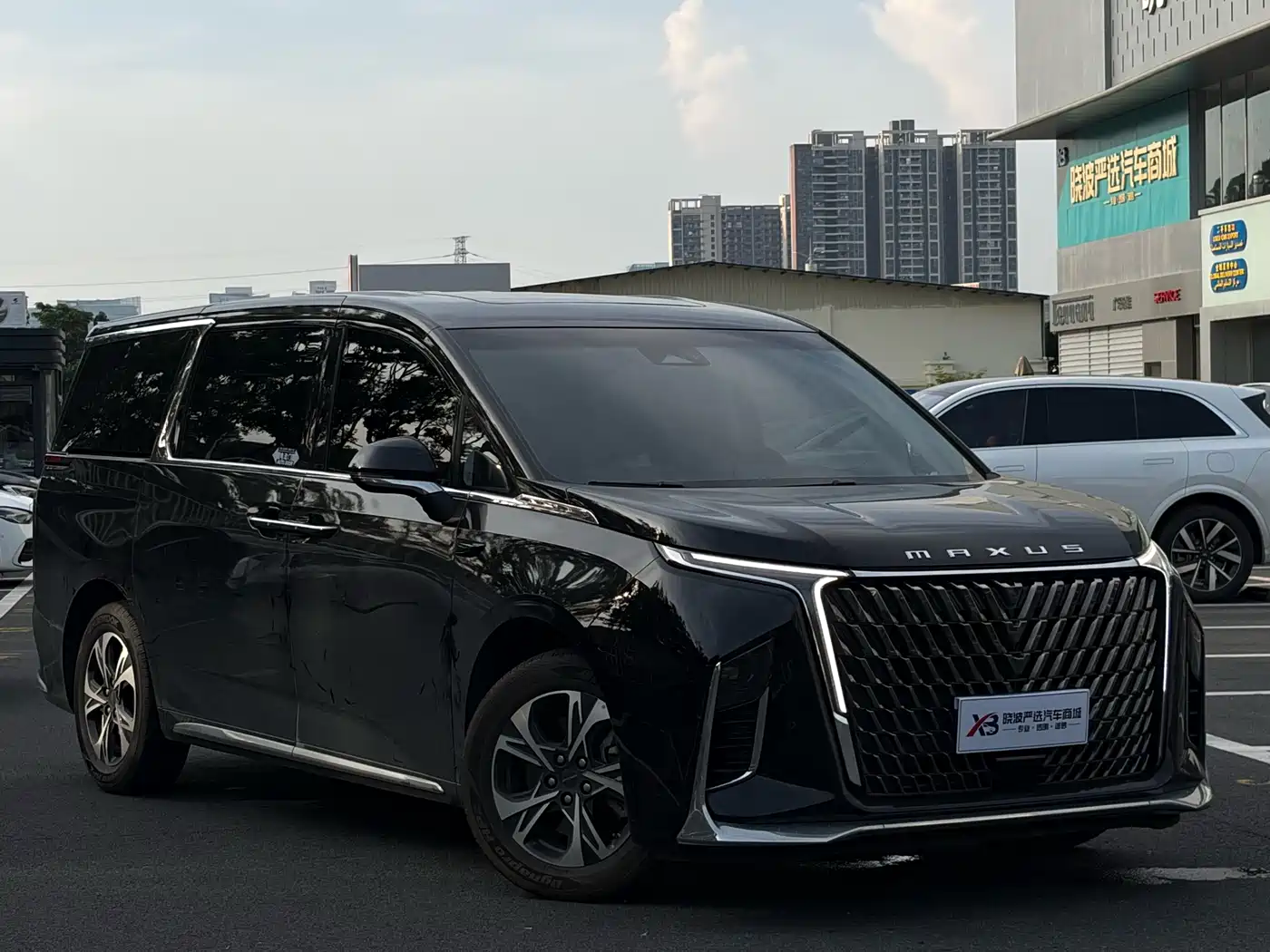 SAIC Maxus Maxus G90 2024 2023 2.0T Galaxy 7-seater