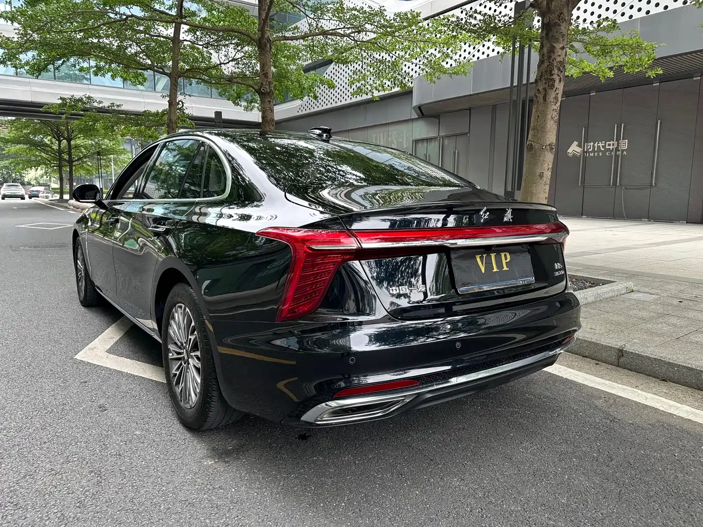 Hongqi H5 2023 1.5T DCT Smart Connect Flag Rhythm фото 16