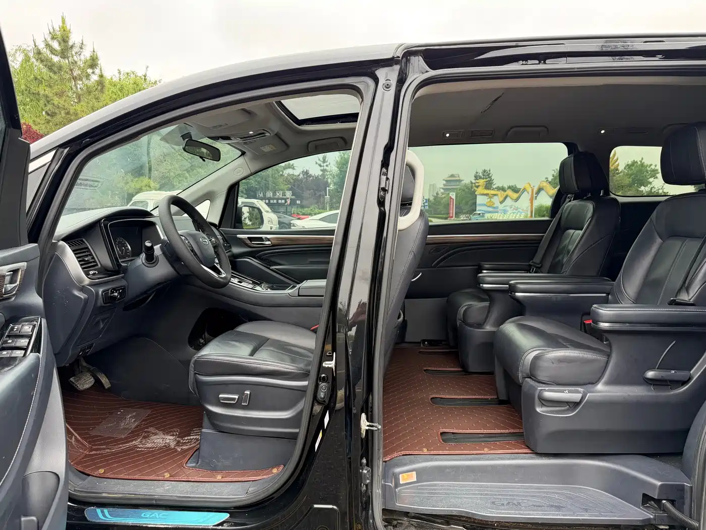 GAC Trumpchi Trumpchi M8 2021 Leading Show Series 390T Premium Edition фото 8