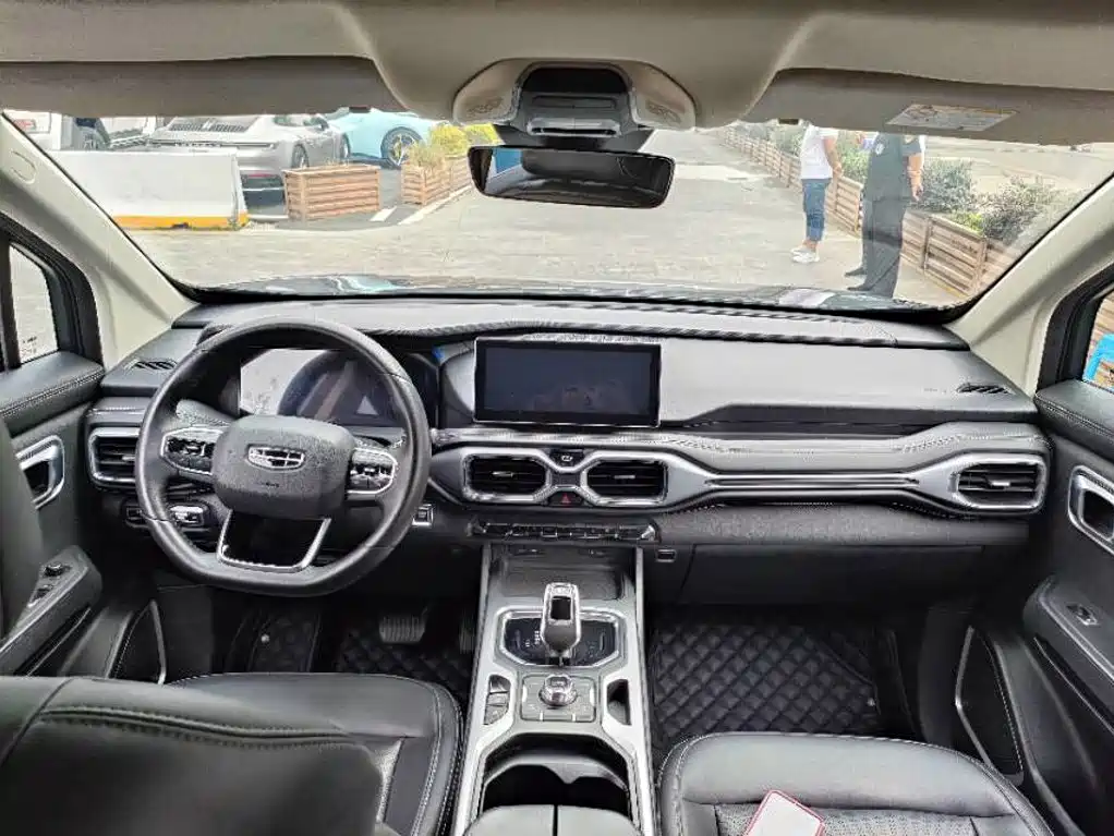Geely Okavango 2021 2020 1.8TD DCT Luxury 7-Seater