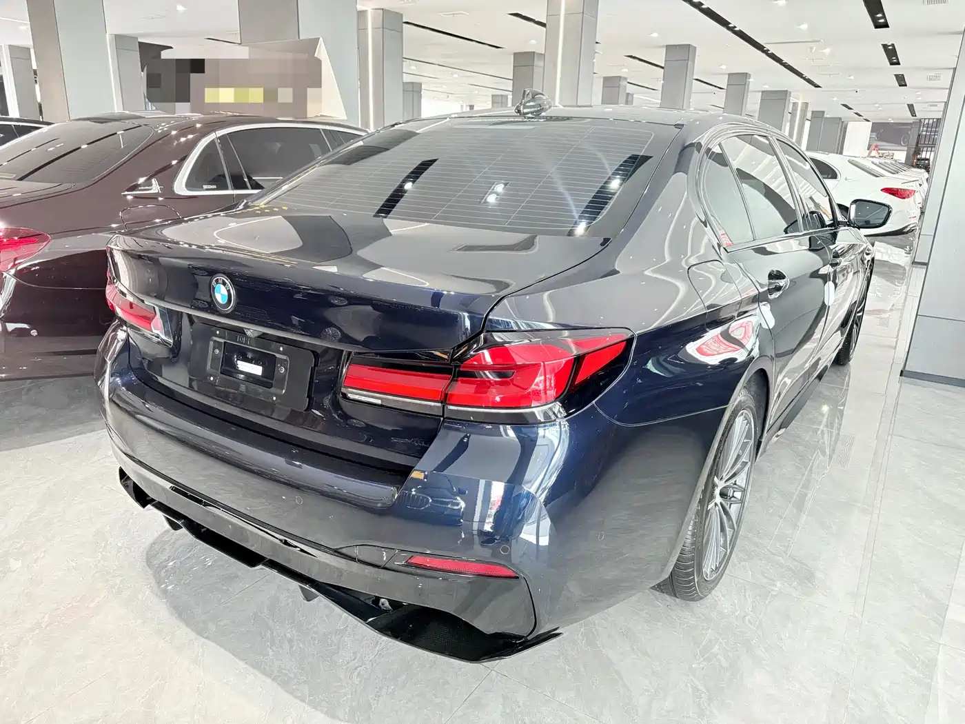 BMW 5 Series 2021 530Li Leading M Sport Package фото 8