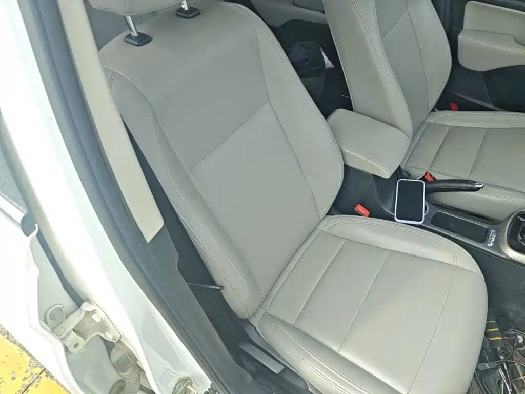 Photo 25 - BAIC Huansu S5