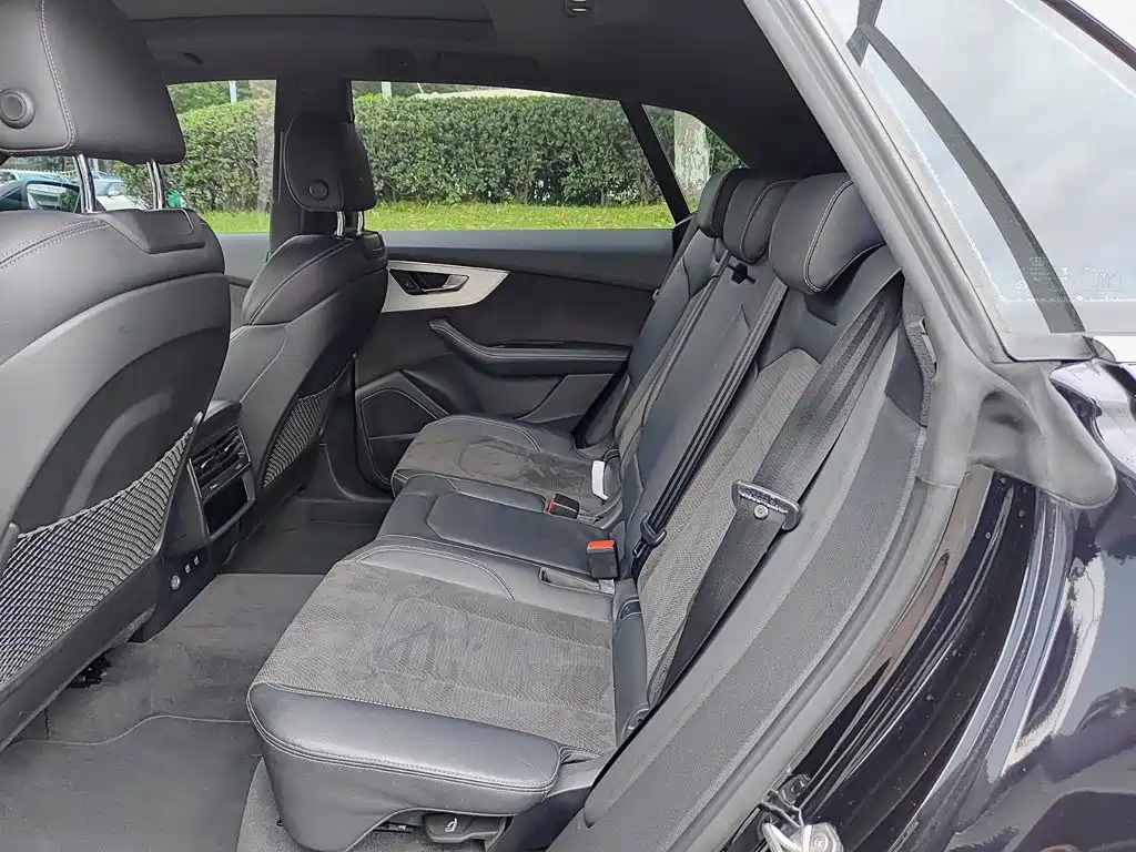 Audi Q8 2020 2019 55 TFSI Premium Dynamic