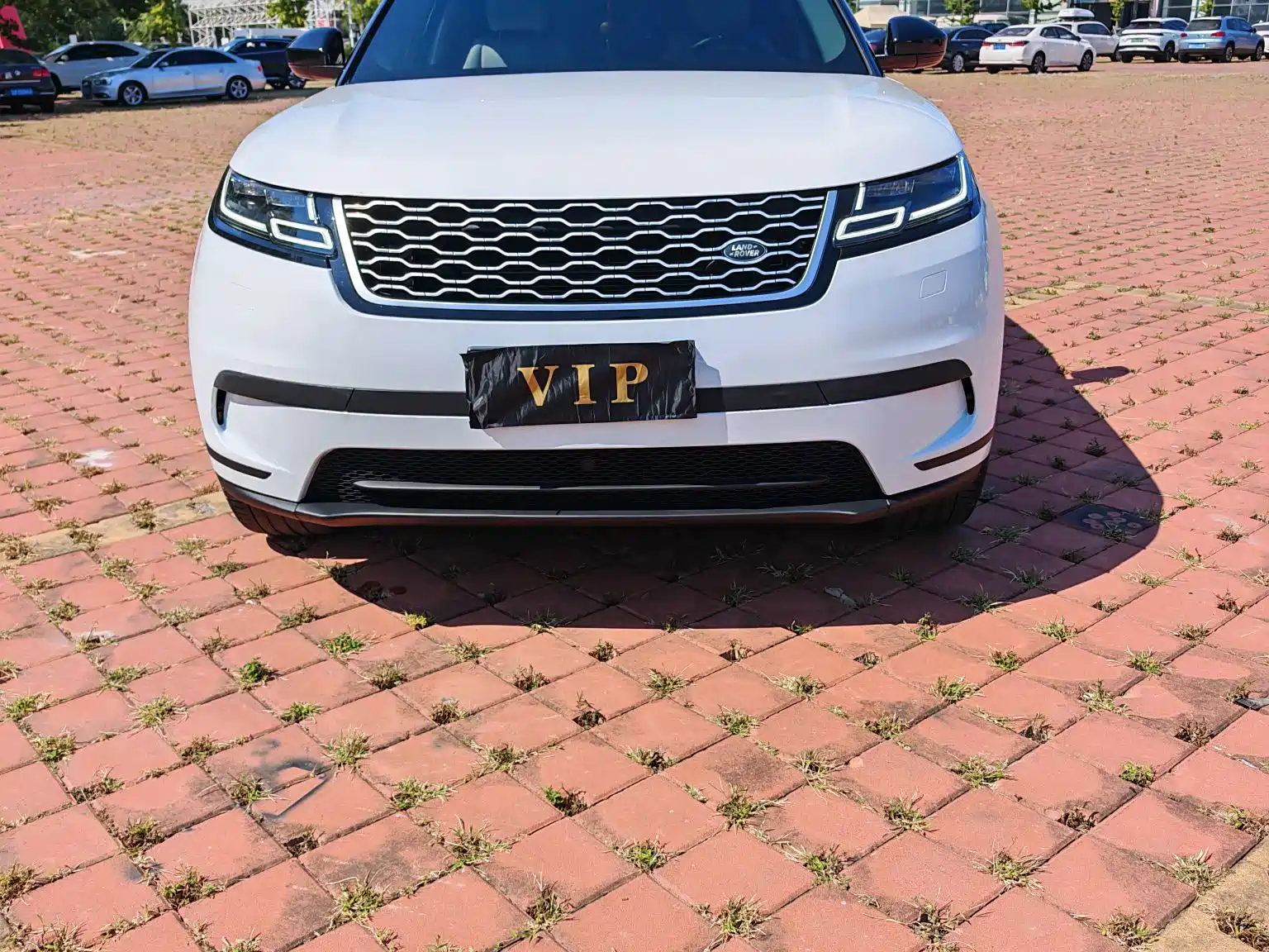 Фото 4 - Land Rover Range Rover Velar