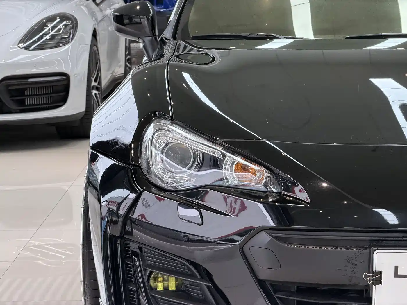 Subaru BRZ 2015 2.0i Manual фото 3