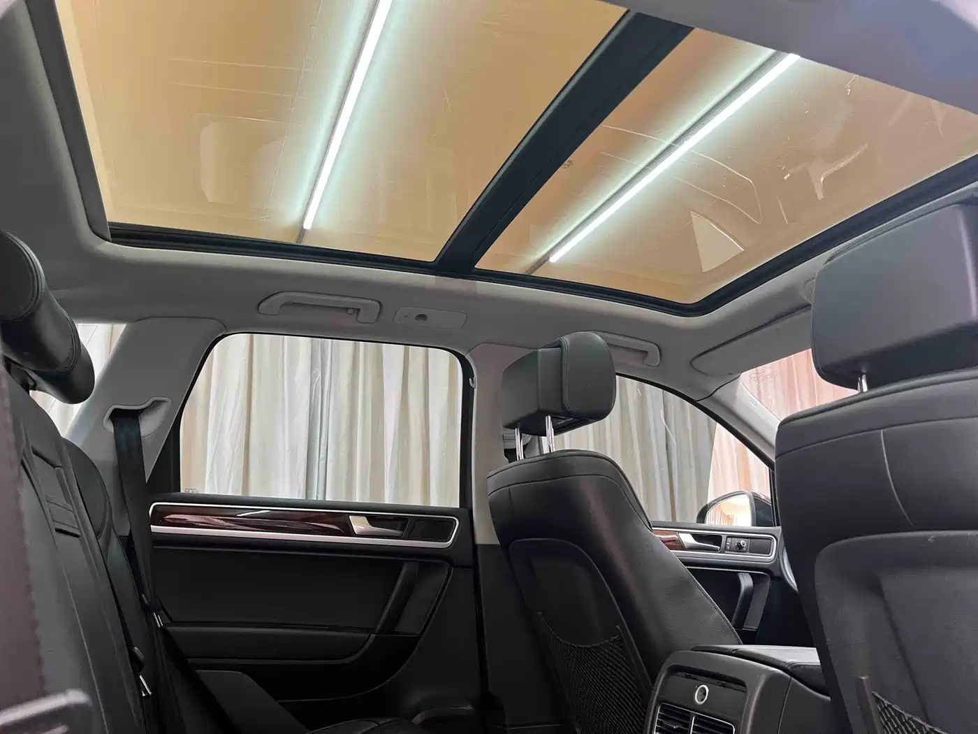 Volkswagen Touareg 2011 3.0TSI Comfort фото 24