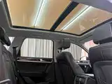 Фото 24 - Volkswagen Touareg