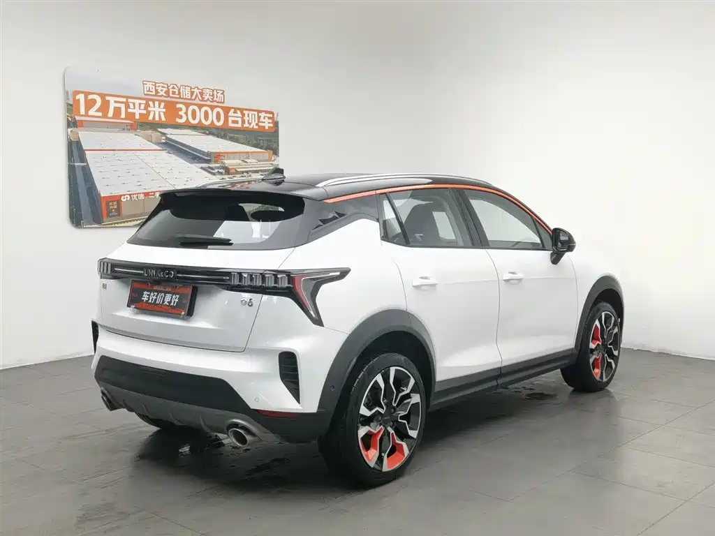 Lynk & Co 06 2020 1.5T Halo фото 2