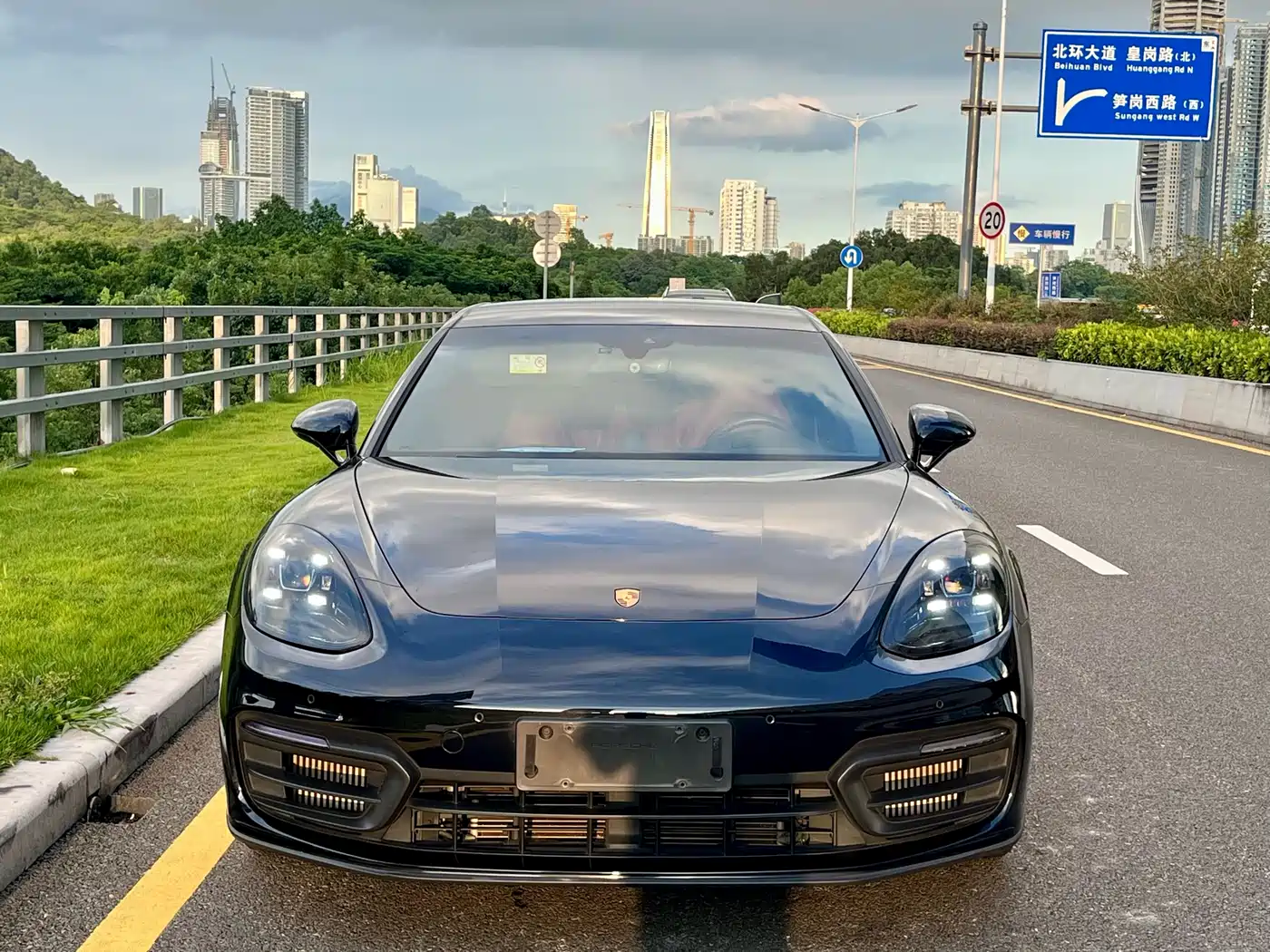 Porsche Panamera 2021 Panamera Executive Long Wheelbase 2.9T фото 2