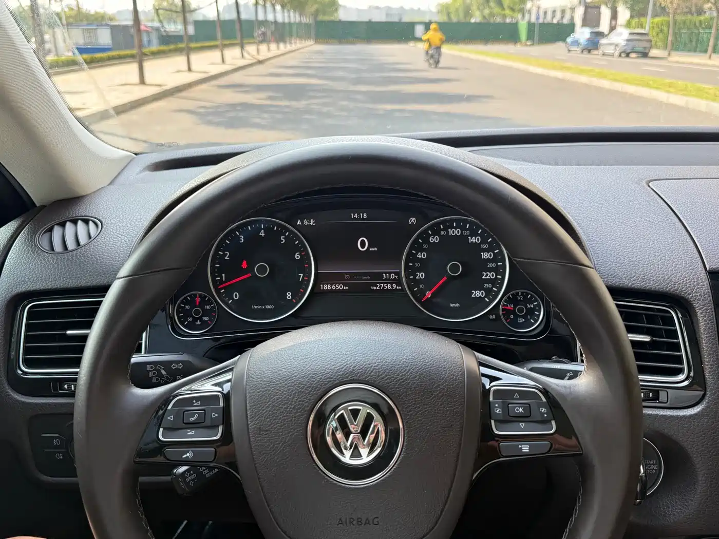 Volkswagen Touareg 2016 2016 3.0TSI Standard