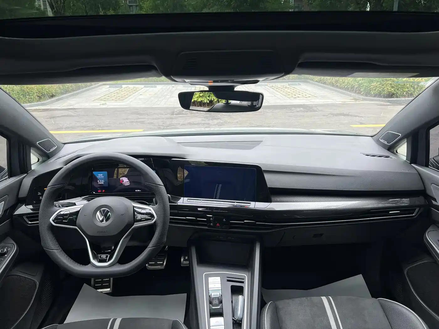 Volkswagen Golf 2021 280TSI DSG R-Line фото 14