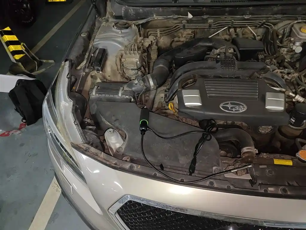 Subaru Outback 2015 2.5i Luxury Navigation Edition фото 21
