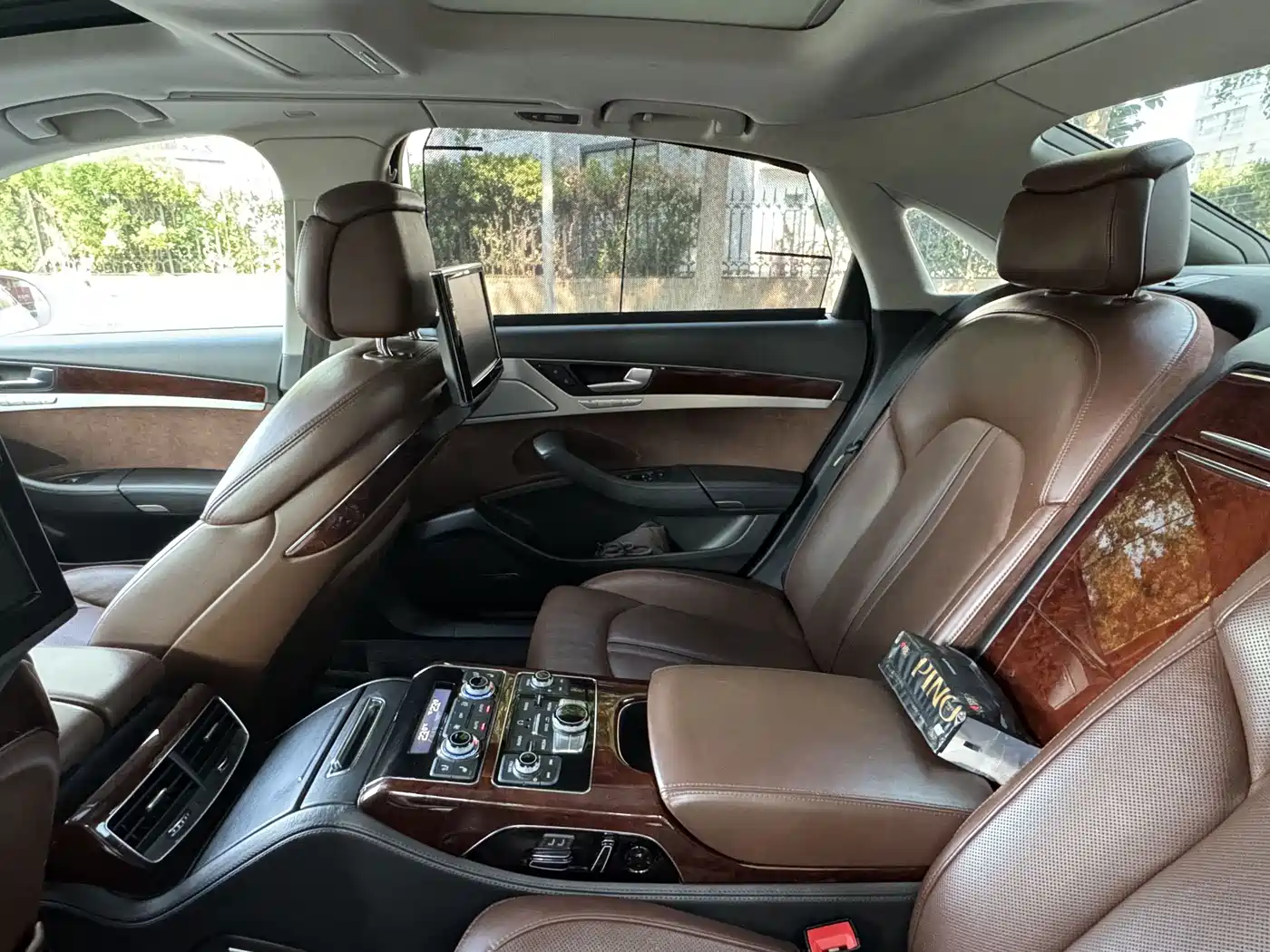 Фото 20 - Audi A8