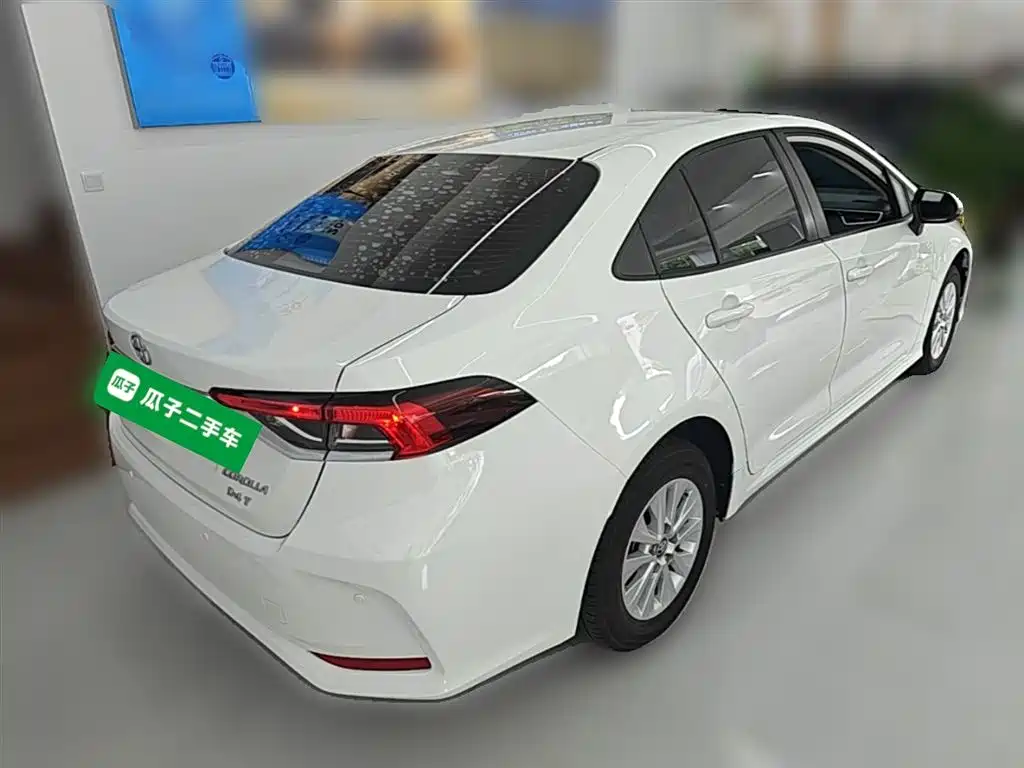 Toyota Corolla 2019 1.2T S-CVT GL-i Elite Edition фото 12