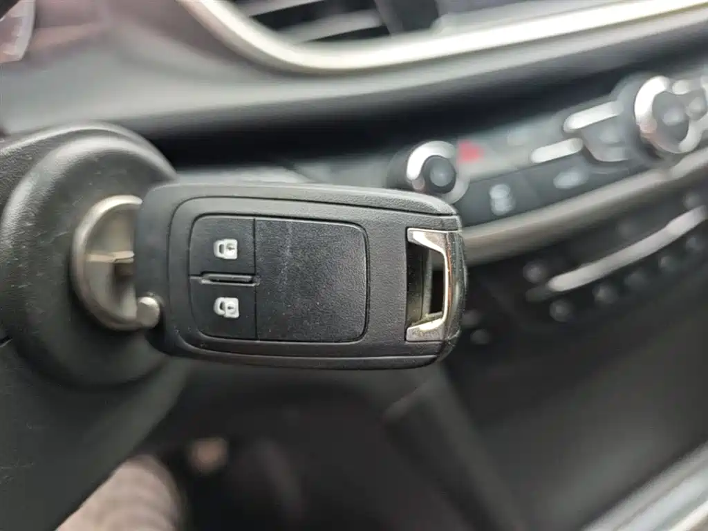 Buick Excelle GT 2019 18T Auto Connected Elite China VI фото 9