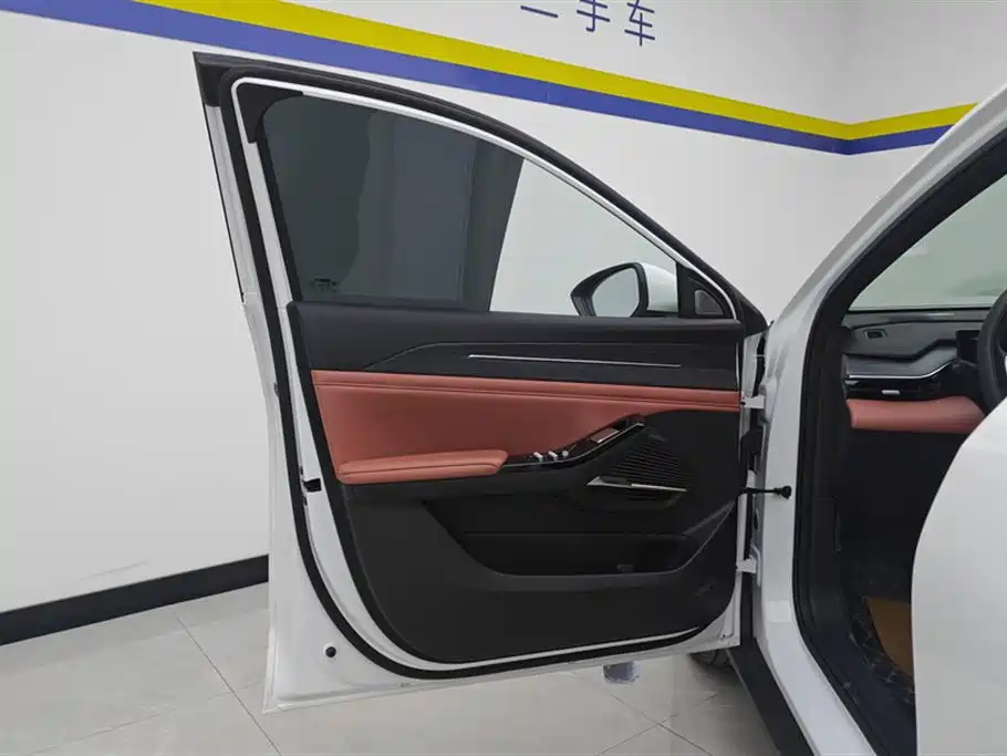 Photo 7 - Geely Galaxy Galaxy L6