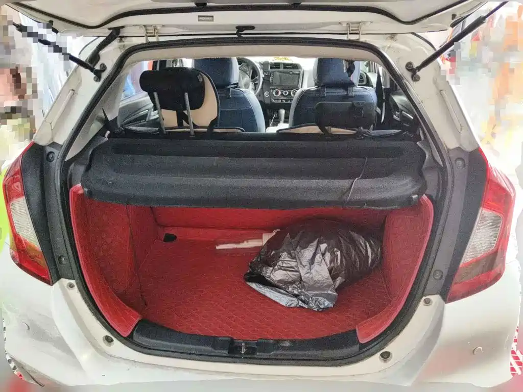 Photo 5 - Honda Fit