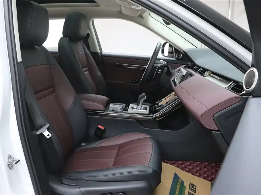Land Rover Range Rover Evoque 2021 Range Rover Evoque L 249PS R-Dynamic SE Luxury Edition фото 20