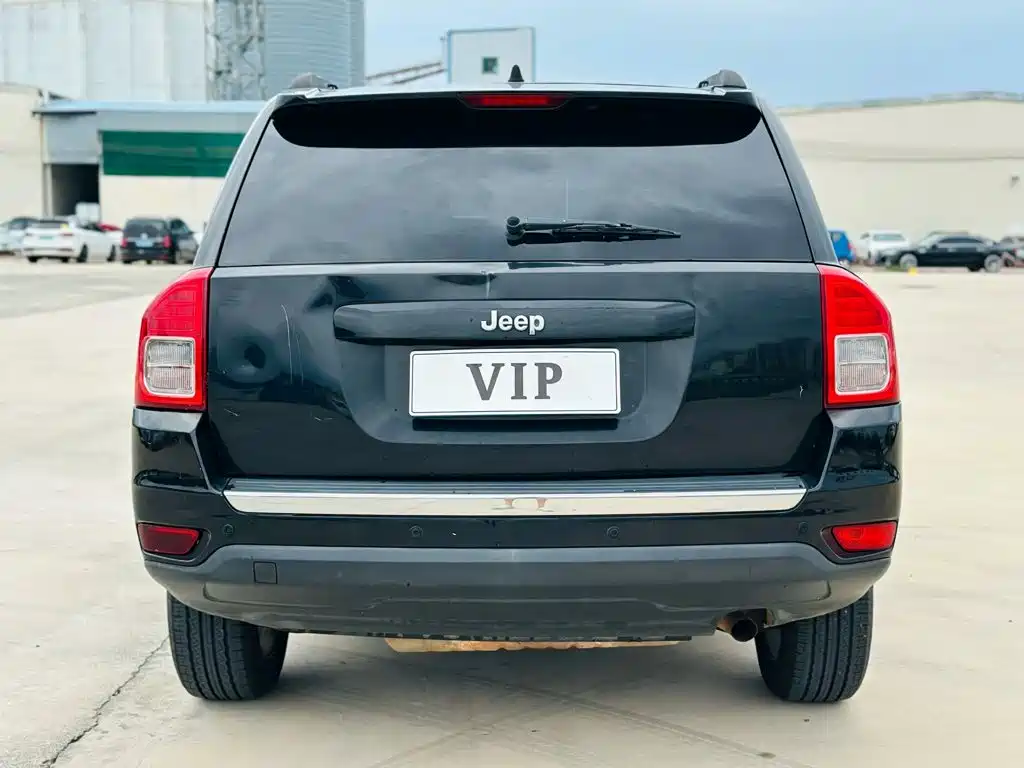 Jeep Compass (Import) 2012 2012 2.0L FWD Sport Edition