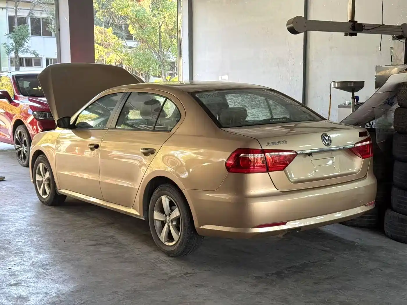 Volkswagen Lavida 2013 1.6L Automatic Trend Edition фото 8
