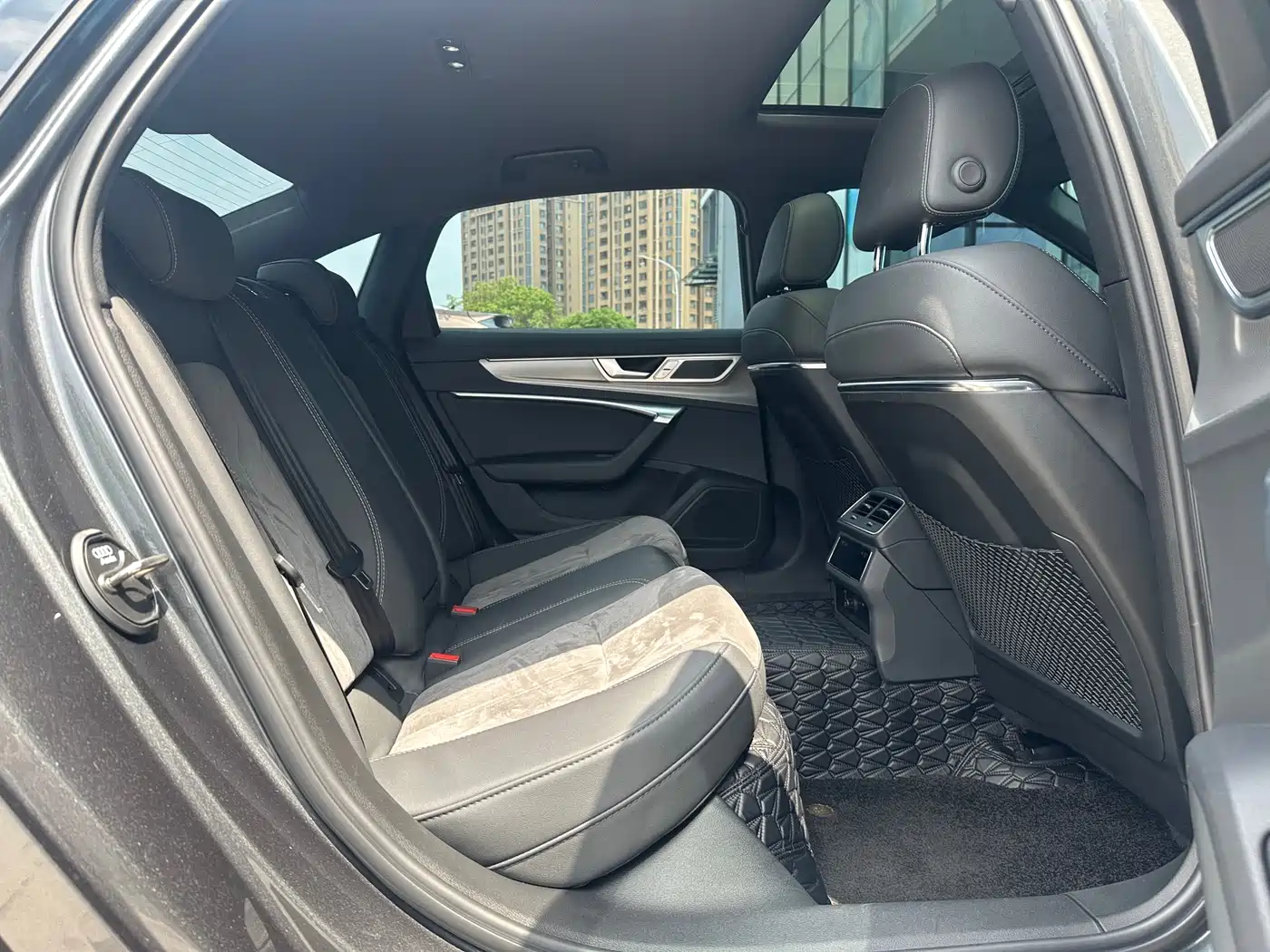 Audi A6L 2023 40 TFSI Luxury Dynamic фото 11