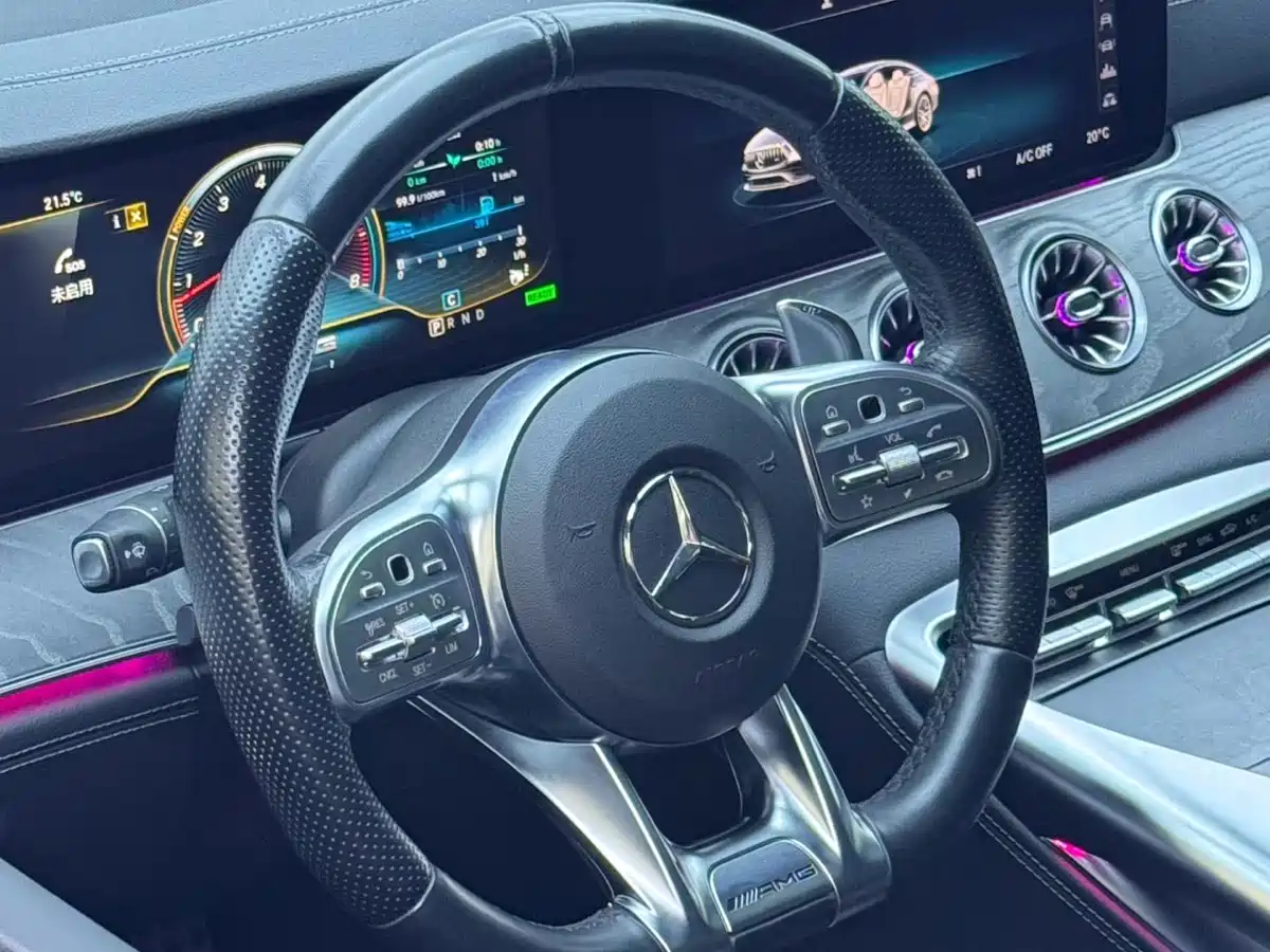 MERCEDES-BENZ AMG GT