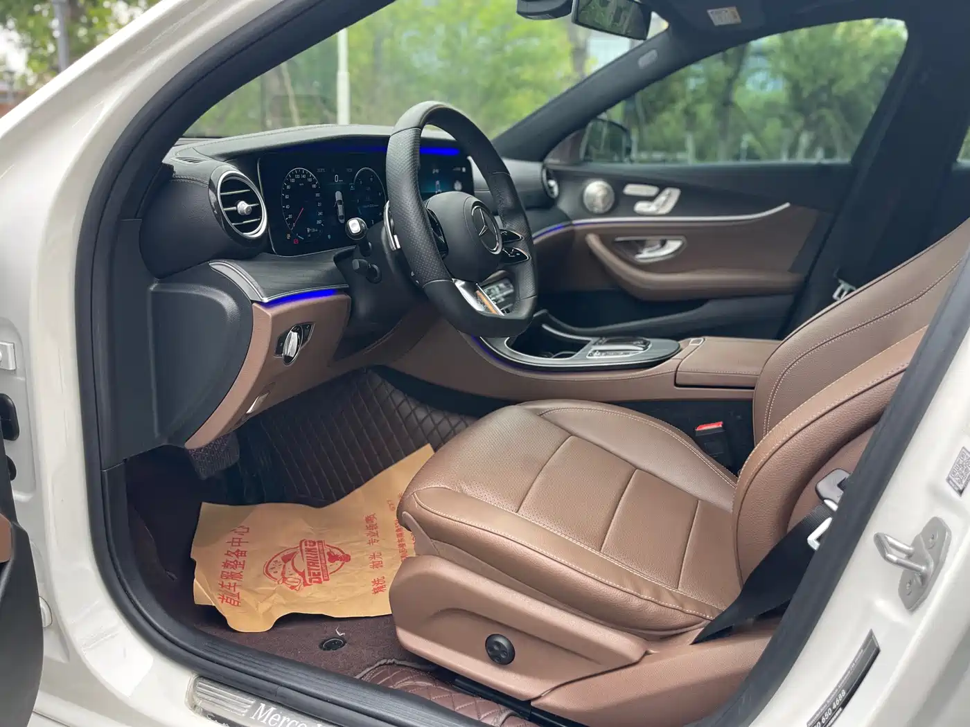 MERCEDES-BENZ E-CLASS