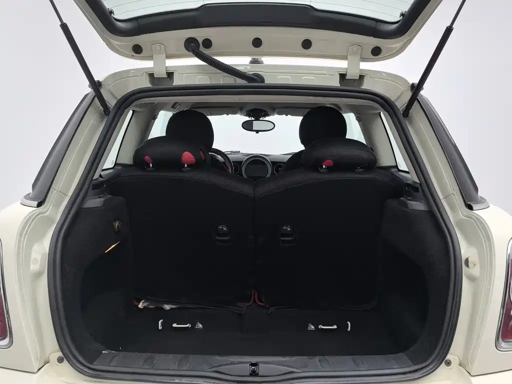MINI MINI 2013 2011 1.6L ONE