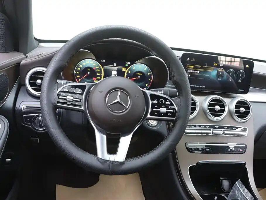 Mercedes-Benz GLC 2022 Facelift GLC 300 L 4MATIC Dynamic Collector's Edition фото 28