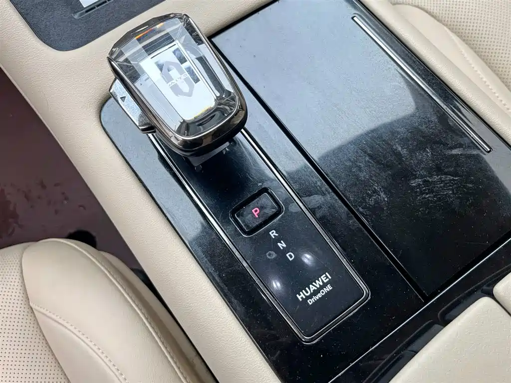 AITO Wenjie AITO M7 2022 1.5T AWD Luxury Edition фото 20