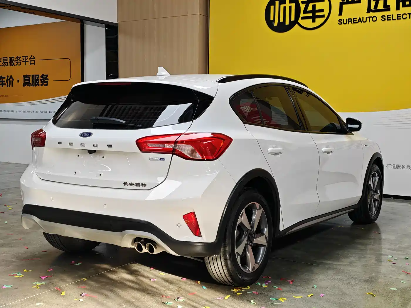 FORD FOX ACTIVE