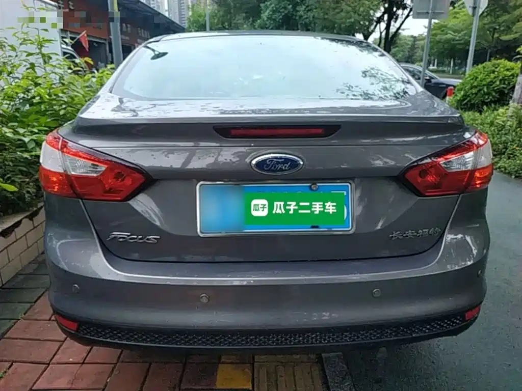 Фото 6 - Ford Focus