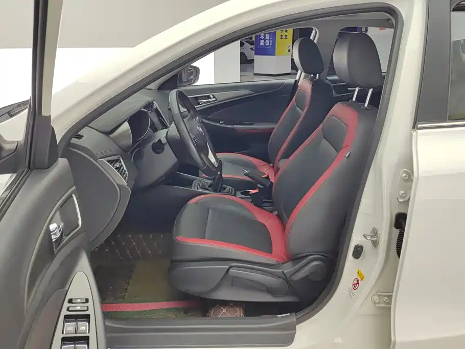 Changan Eado XT 2017 2016 1.6L Manual Stylish Cool Edition