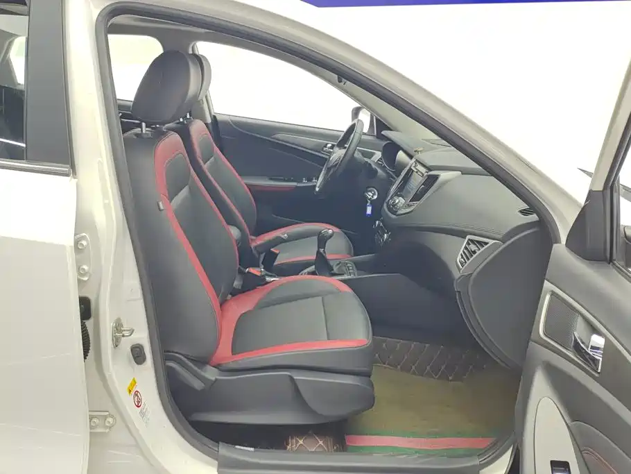 Changan Eado XT 2017 2016 1.6L Manual Stylish Cool Edition